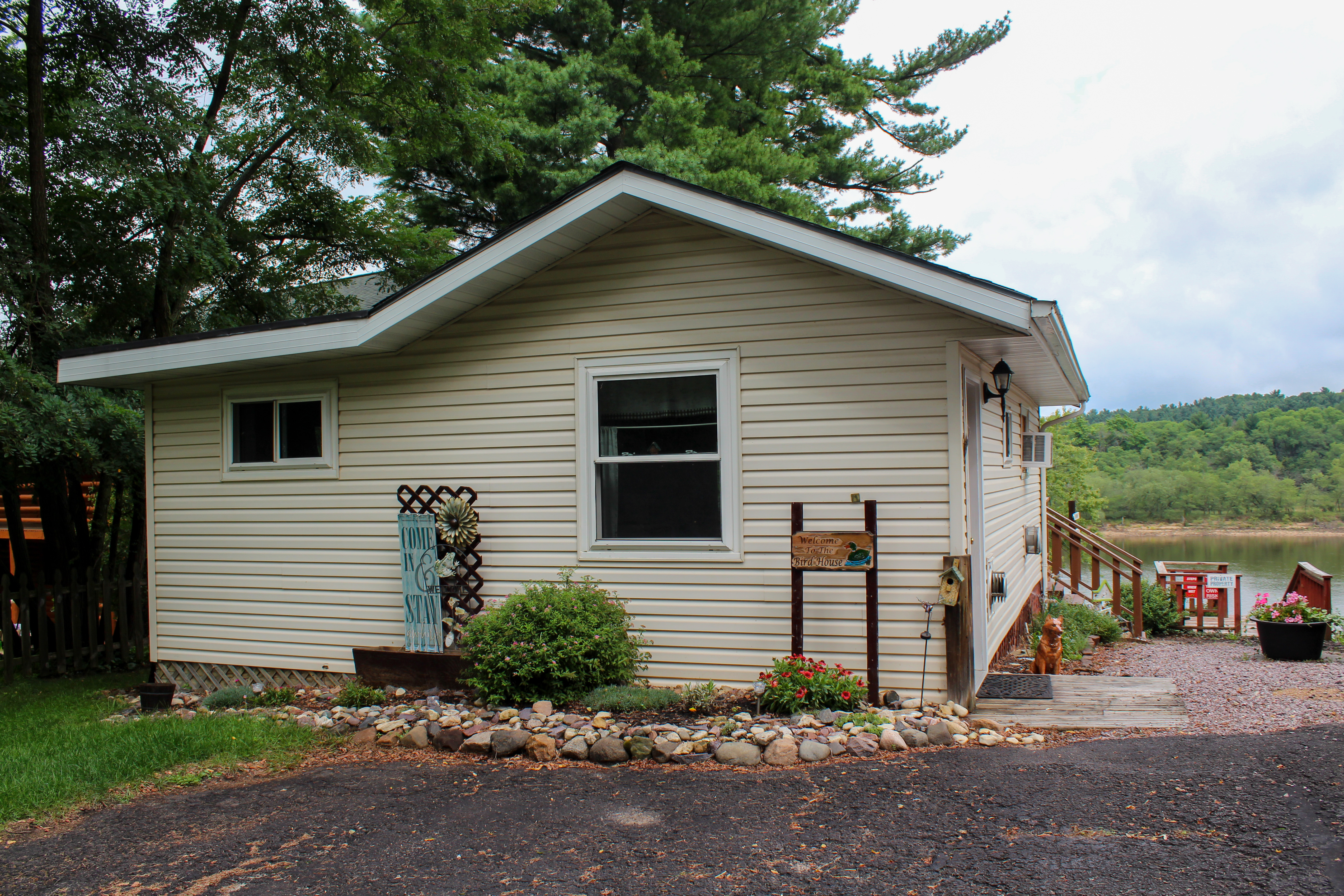 Bird House Cottage